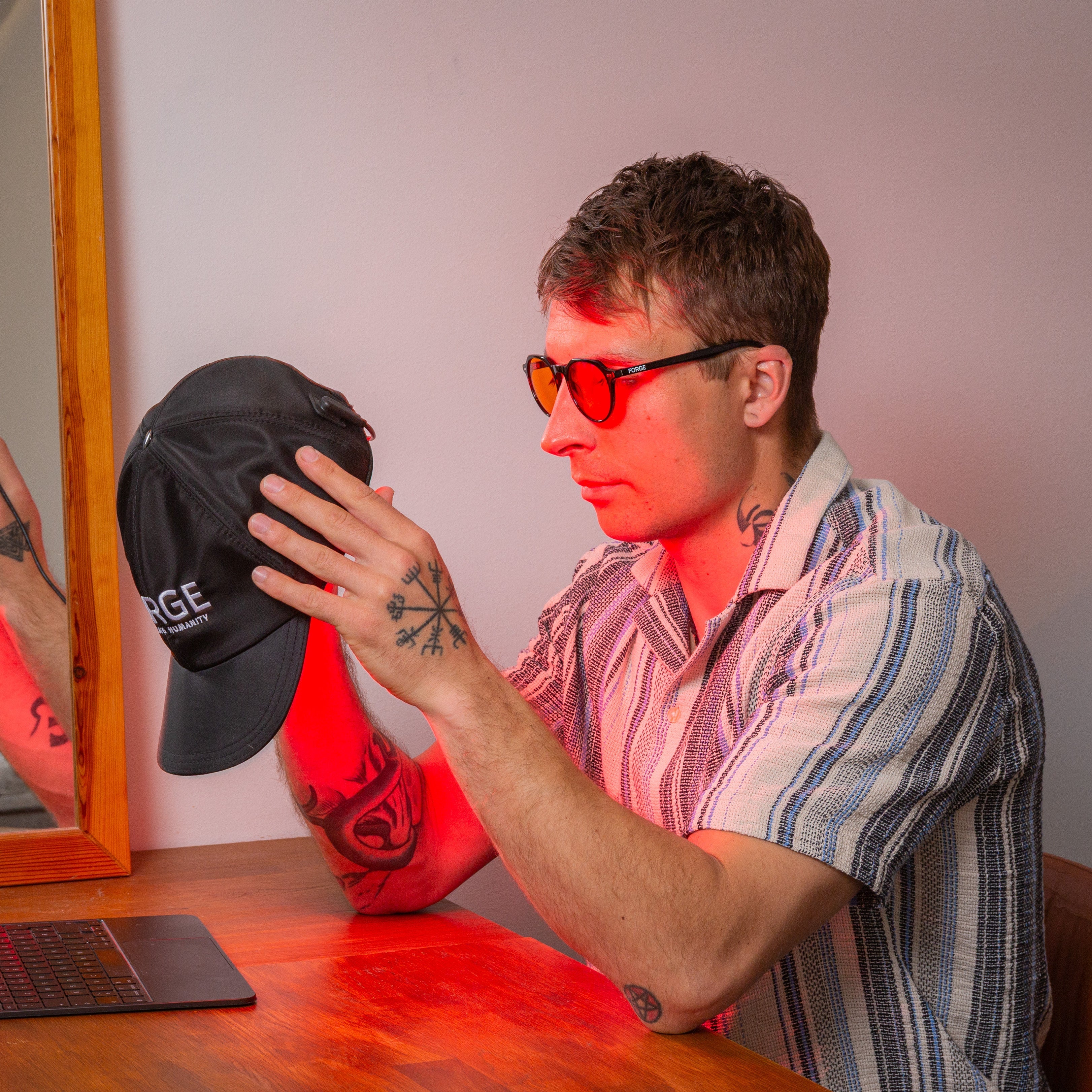 Unlocking the Health Benefits of Red Light Therapy: Research-Backed Insights - Forge - Optimising Humanity