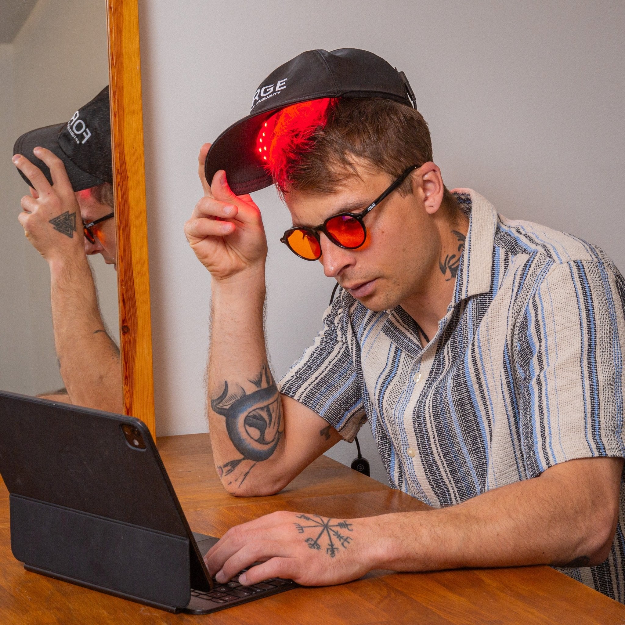 Red Light Bundle - Red Light Mask + Neck Piece & Red Light Therapy Cap - Forge